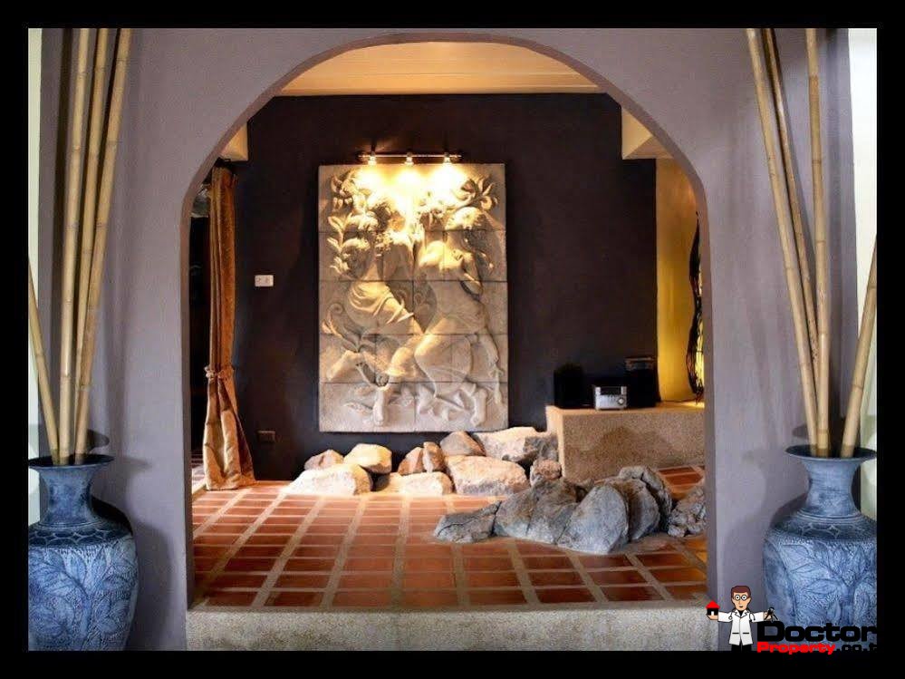 Fantastic Thai Style 6 Bedroom Villa in Bang Makham – Koh Samui – For Sale